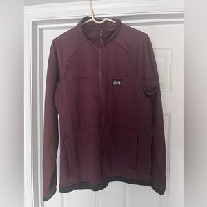 Men’s Mountain Hardwear jacket size M